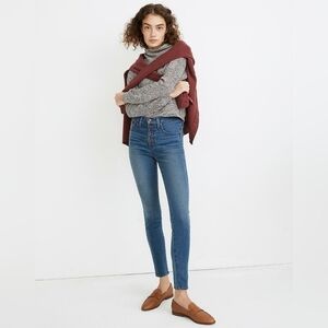 𝅺MADEWELL 10" High-Rise Skinny Jeans in Dewitt Wash: Button-Front Denim